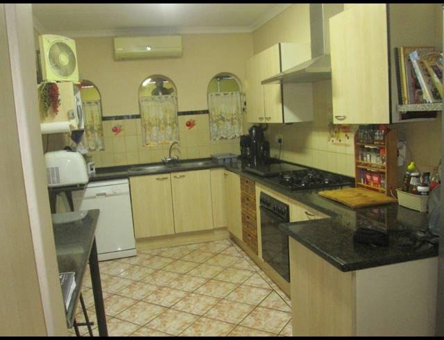 4 BEDROOM HOUSE SOLD IN DORANDIA